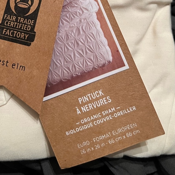 West Elm Organic Pintuck Sham - Picture 2 of 4